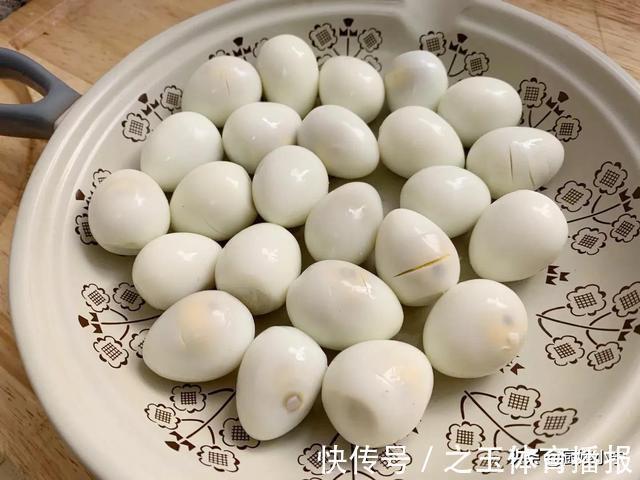 玉米淀粉|饭店38一份虎皮鹌鹑蛋,教你在家做,成本5块钱,比卖的还好吃