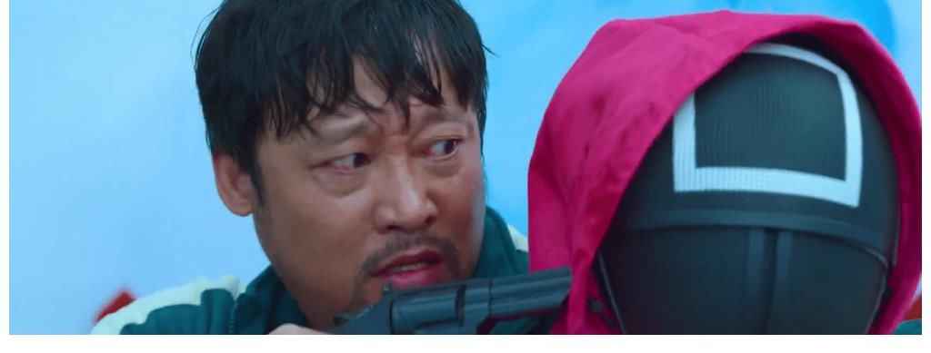 选手|《鱿鱼游戏》如果你是红衣人,被劫持后,怎样才能让自己活下来?