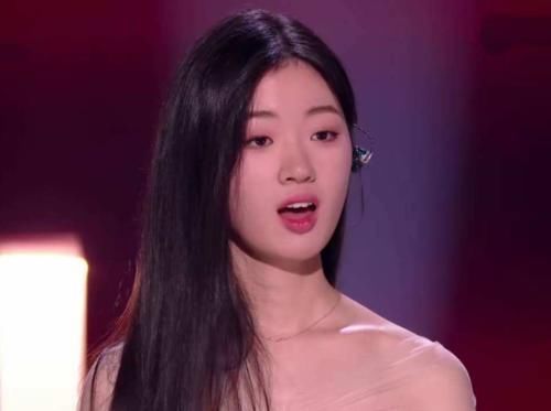 邢晗铭|中国好声音：吃了两次亏的灿星，未必会让单依纯夺冠，教训太惨痛