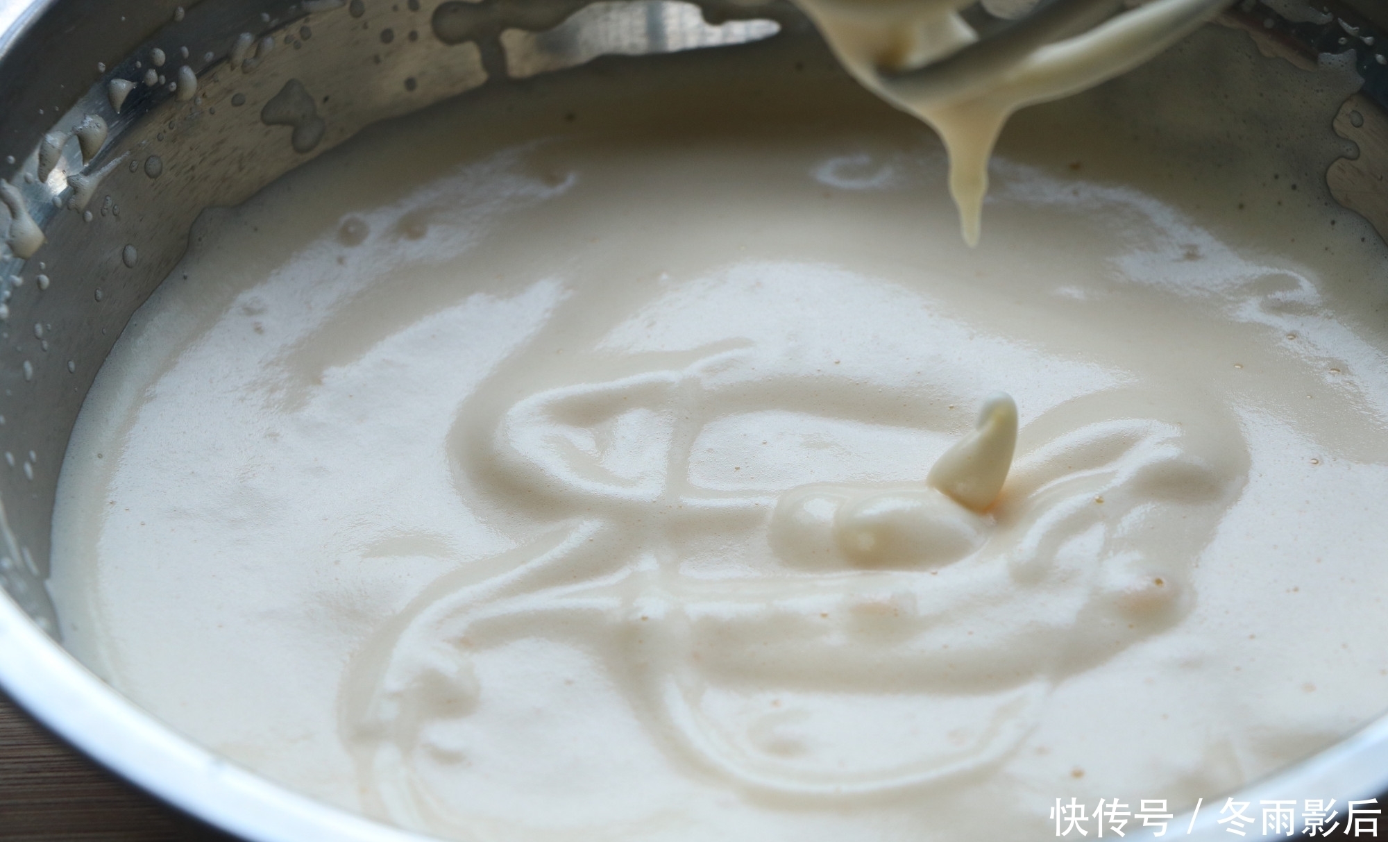 红薯|红薯解馋新做法,既当甜点又当早餐,甜而不腻,外面买不到!