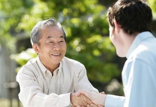 长寿|人活到多少岁算长寿？医生：若能超过这个岁数，已经很幸福了