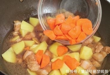香酥|红烧肉试试这样做,不用炒糖色,加这种食材一起烧,绵软香酥