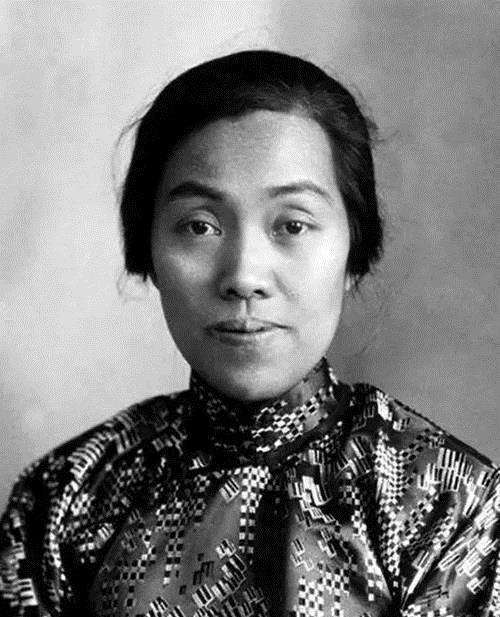 她花一辈子接生5万名婴儿,自己却无儿无女,20岁立的誓言成了真