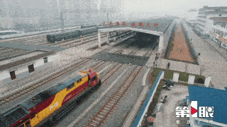 重庆广电|追火车的人：铁路线上的“急诊科医生”