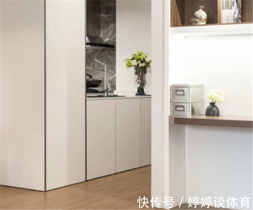 腻子|现在谁还明装踢脚线！聪明人都把它“藏”起来，美观又实用！