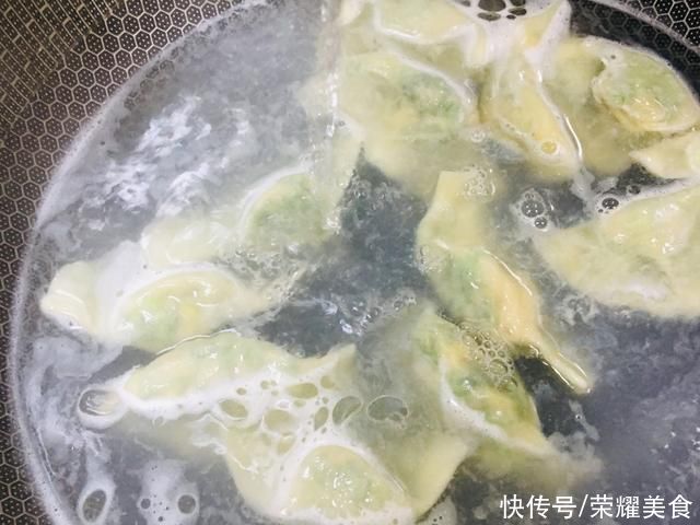 蔬菜|大热天，用这蔬菜包饺子吃吧，好吃开胃营养高，舒坦地度过夏天