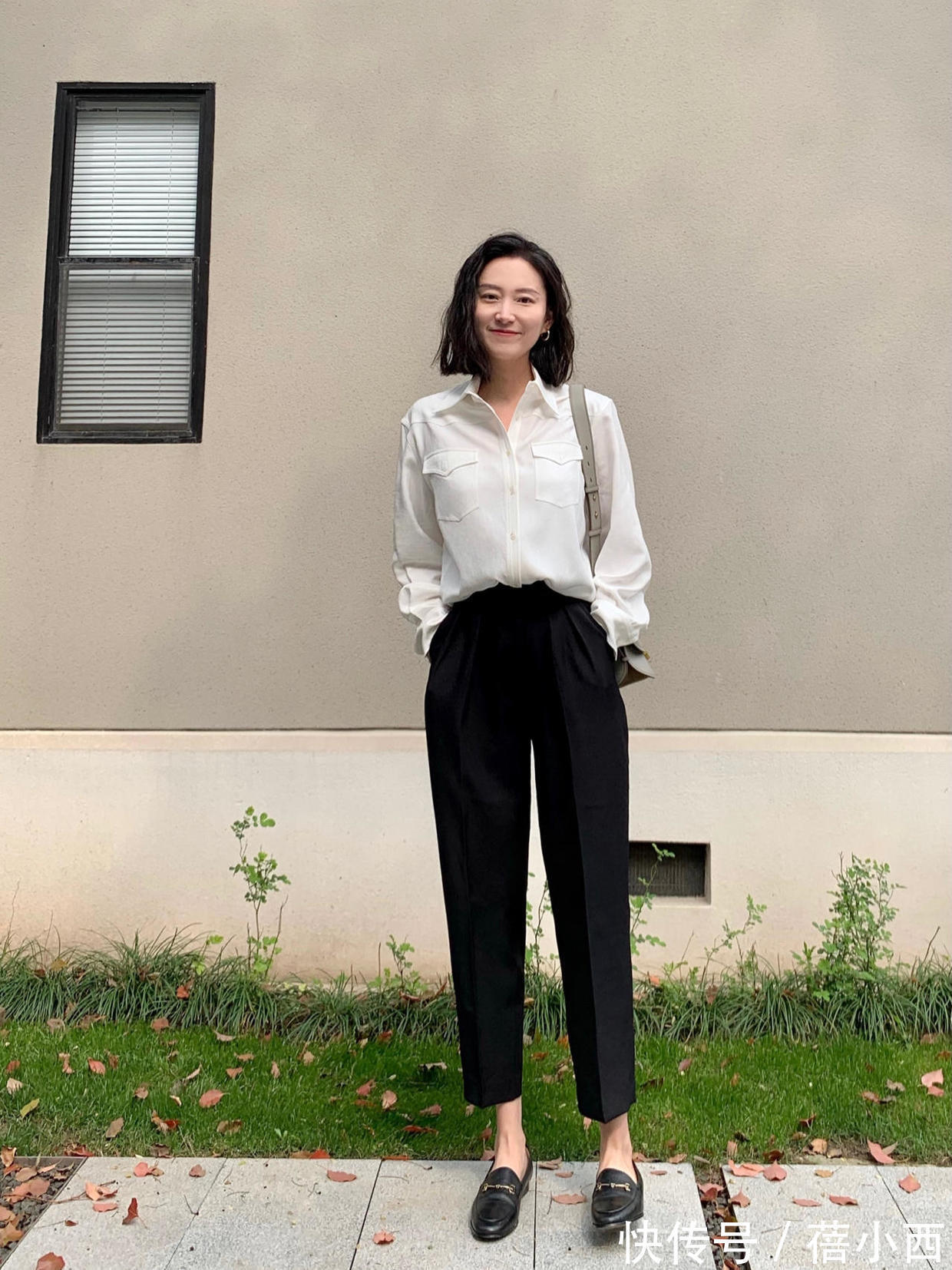 衬衫|衬衫穿出“推销员”形象?只要掌握这4个穿搭要素,高级又时髦