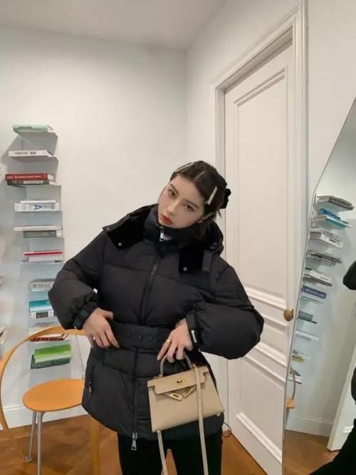 北京下雪上热搜，只想再添一件保暖棉服