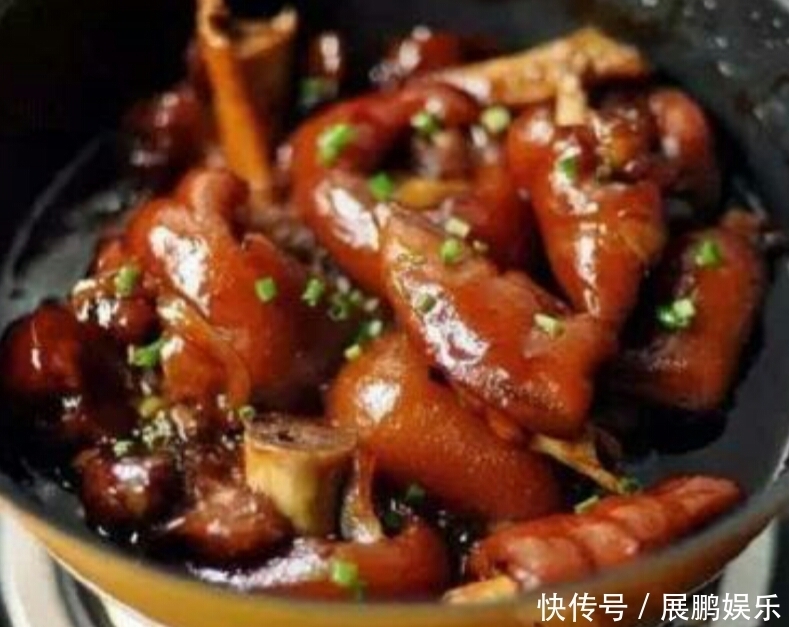  猪蹄这样加工，色香味俱全，不光可以美容，还有很好的养生功效