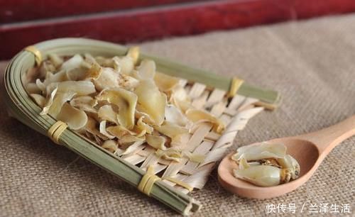 脑血循环|女人想减缓衰老,多吃4种碱性食物,滋养卵巢,让你更有女人味!