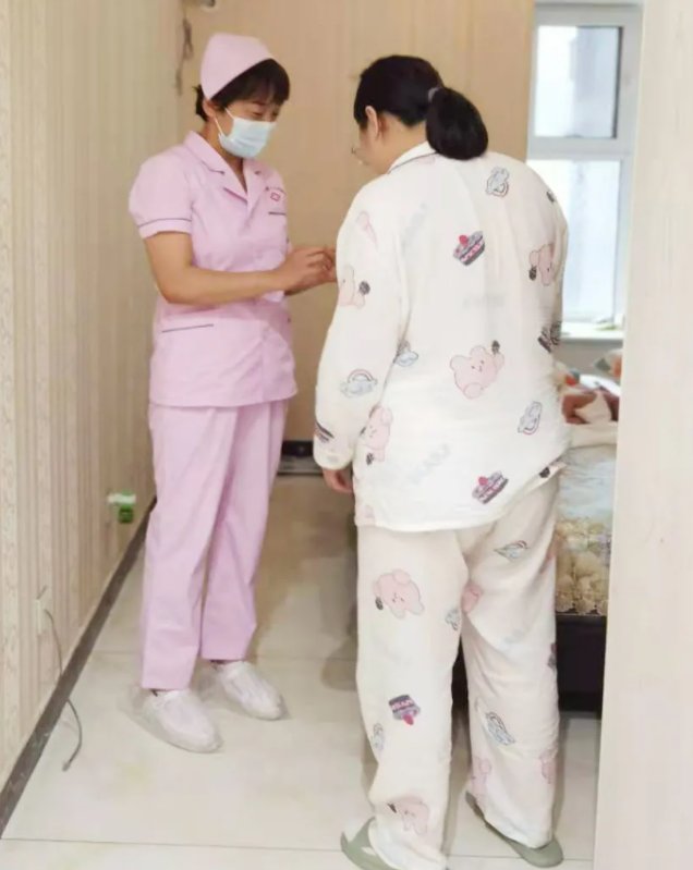 济南三院|手机下单 护士上门 济南三院首单“护理外卖”接单，家属感觉棒棒哒