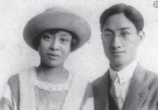 徐志摩:强迫发妻离婚,强娶朋友妻,父亲一句怒骂恰是他一生写照