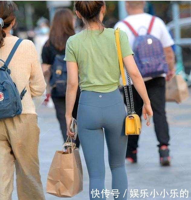 牛仔裤|包罗万象的打底裤，瞟一眼就令人过目不忘，比打底裤好看多了