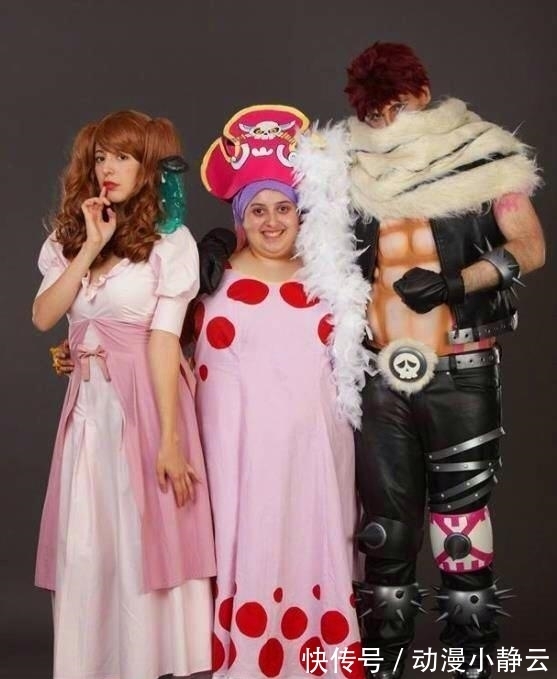 真人cos|《海贼王》国外真人cos,四皇大妈变成胖矮矬,凯多能被乌索普秒杀