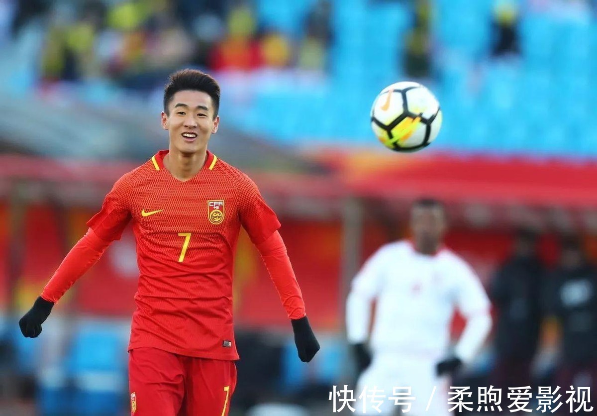 体能|国足内讧!韦世豪和李铁团队爆冲突,被足协开除,李霄鹏面临两难