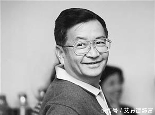 儿子高考差2分落榜清华,母亲不信要求复查,卷上11字让她清醒