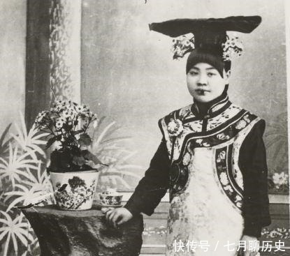 容貌|清朝有钱人的太太并不是貌美如花，看看真实的容貌