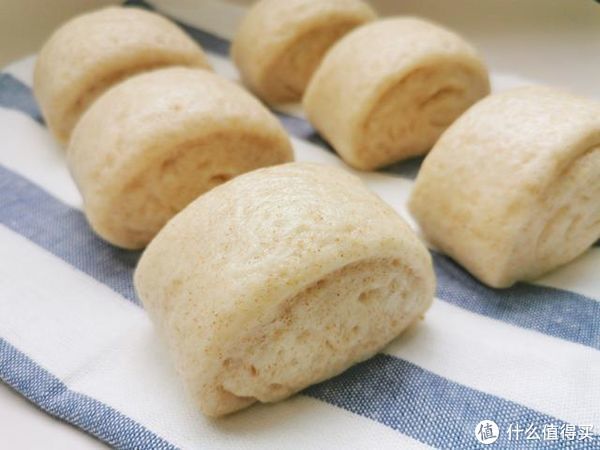 秋冬季，早餐吃粗粮更健康，7款粗粮面食，简单省事，松软有营养