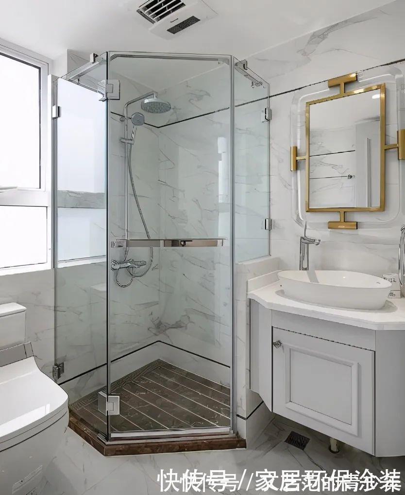 淋浴房|越来越多人淋浴房不铺瓷砖了,现在流行“四边走水”,美观排水快