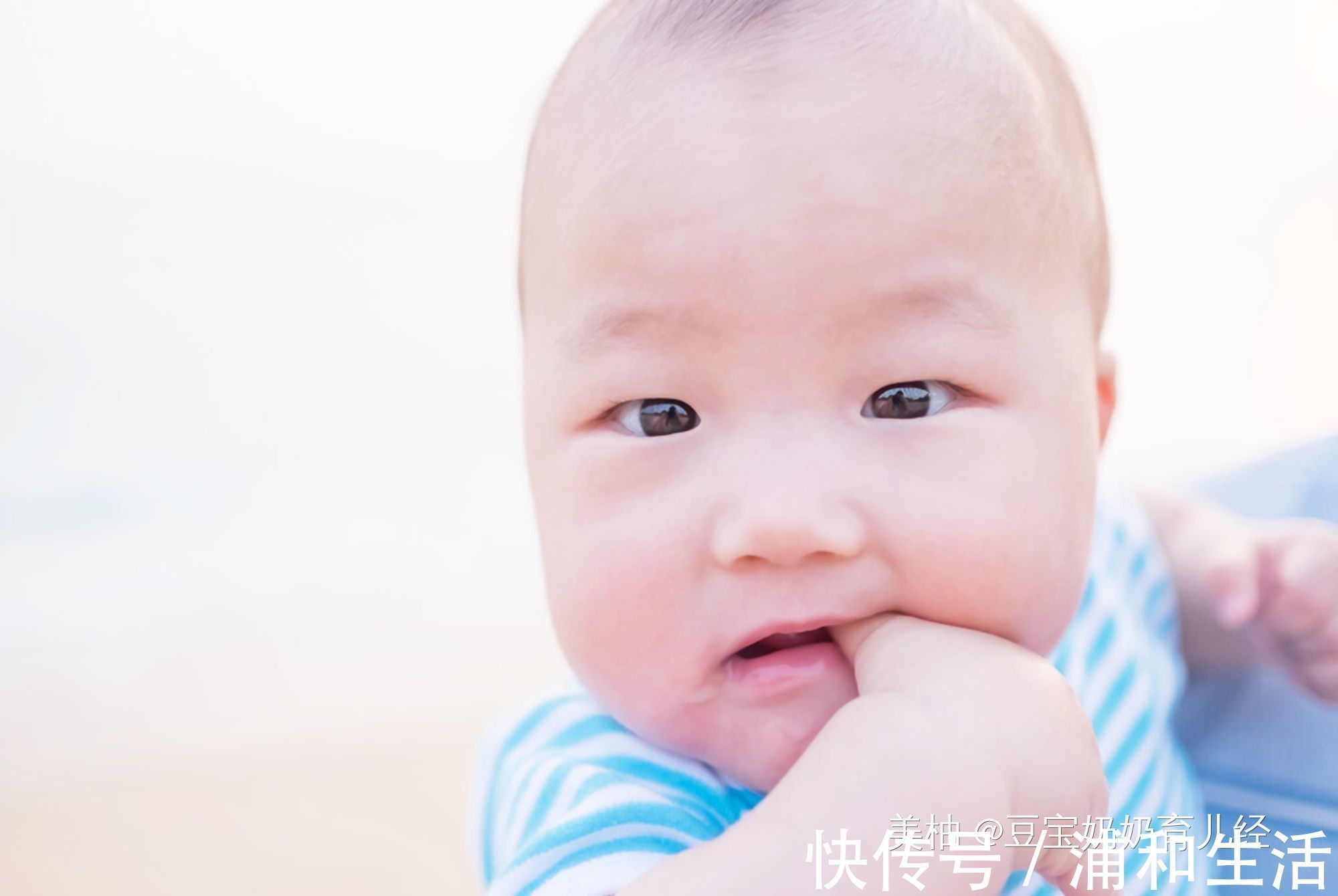 这些事|孩子咬指甲是行为习惯?错了,啃指甲吃手这些事没那么简单