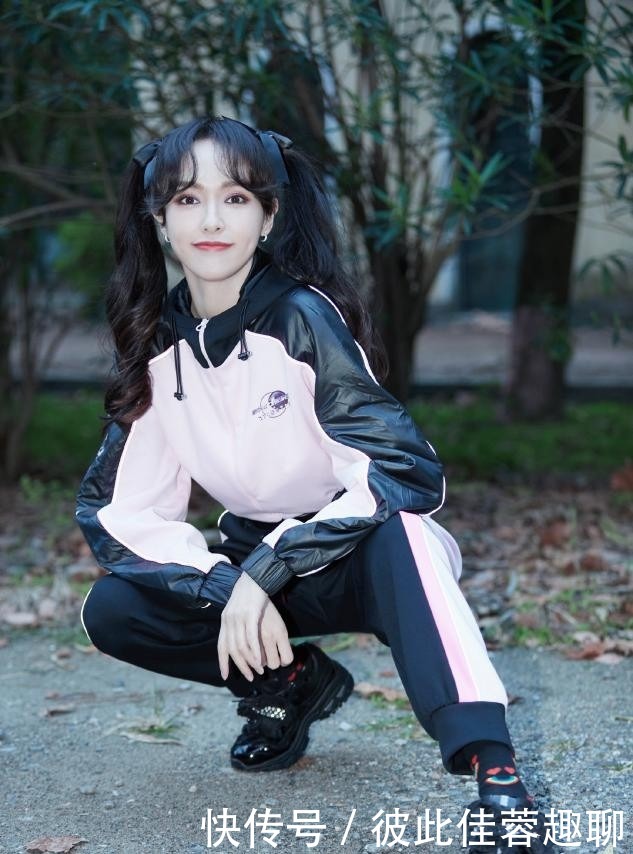 脸小|别再披头散发了!这4款“发型”才够美够撩人,总有一款适合你