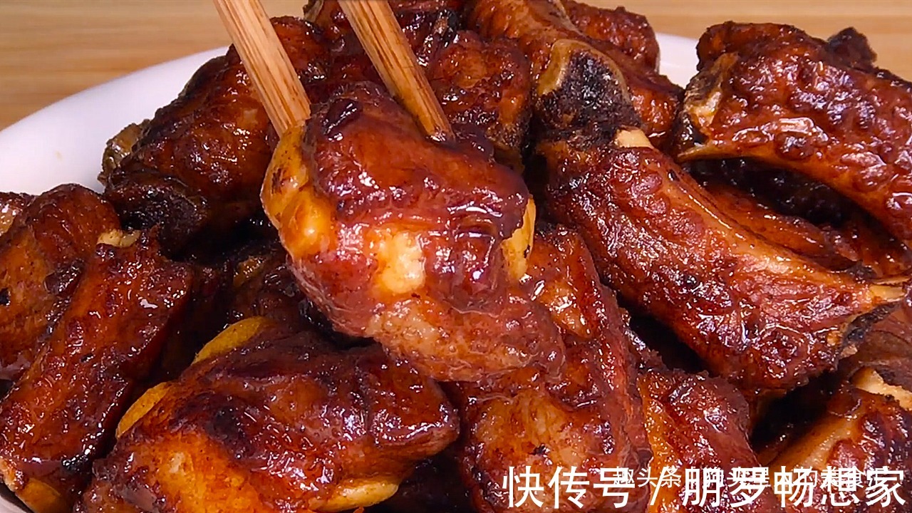 做法|做排骨,不要焯水跟油炸了,教你一个做法,软烂脱骨,超下饭