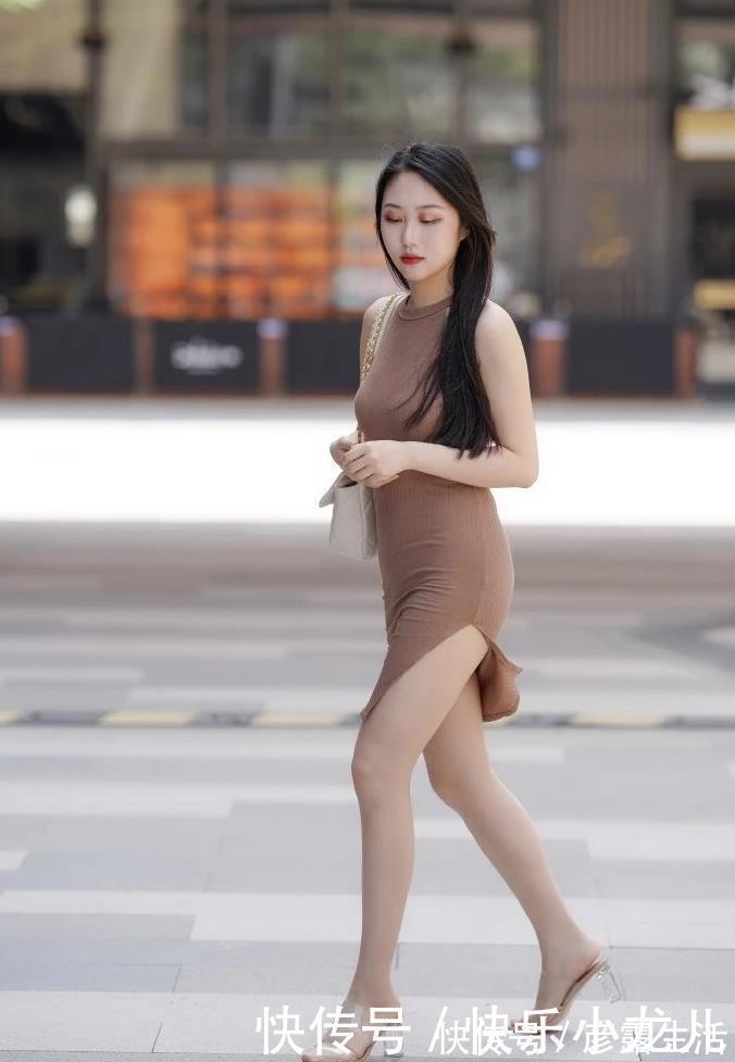 s型曲线|气质美女长得这么高级!我妈喜欢的类型,我很想请她吃饭聊天