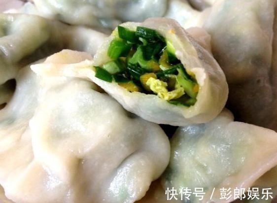 拌韭菜鸡蛋馅,“忌讳”两种食材,许多人爱放,难怪味道不好