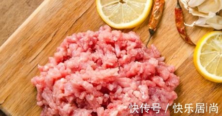 发面时,万万不能只加酵母!老师傅教我的绝招,20分钟发满盆!