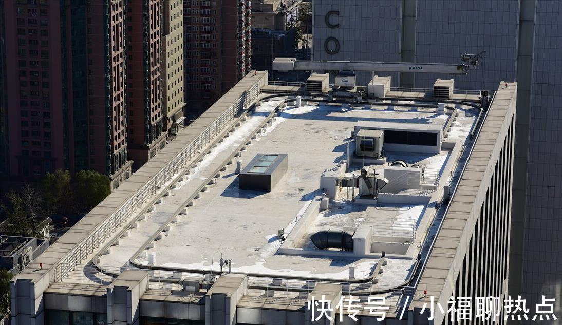 顶楼|想买顶楼,要把顶楼的4个优点和6个缺点弄清楚,避免买完后悔