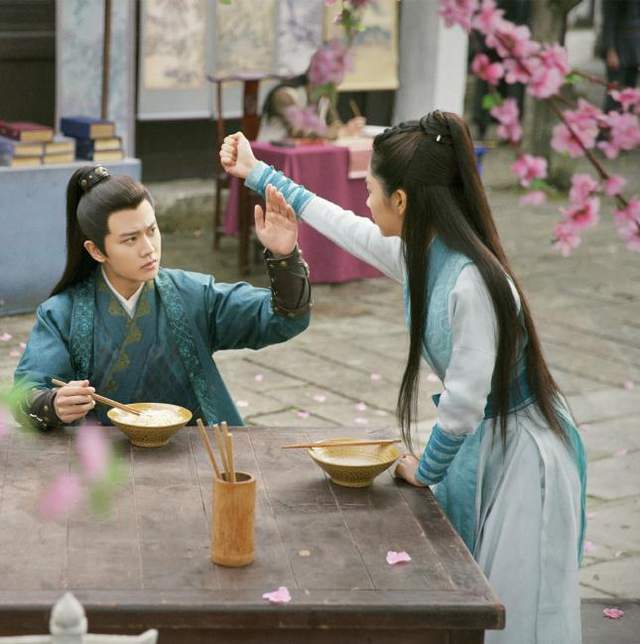 那些惊艳了时光的古言小短篇:郎骑竹马来,绕床弄青梅