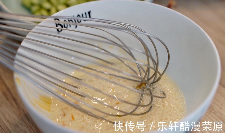 吐司|做一份简单的面包布丁,食材丰富健康,真的很好吃