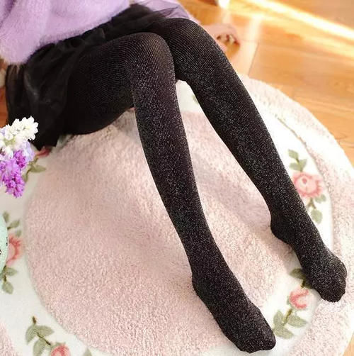 穿条不一样的丝袜，做个不一样的青春美少女