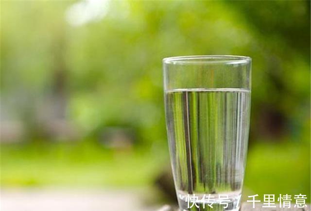 人体|长期喝茶与喝白开水的人,哪种人身体更健康些?听医生怎么说