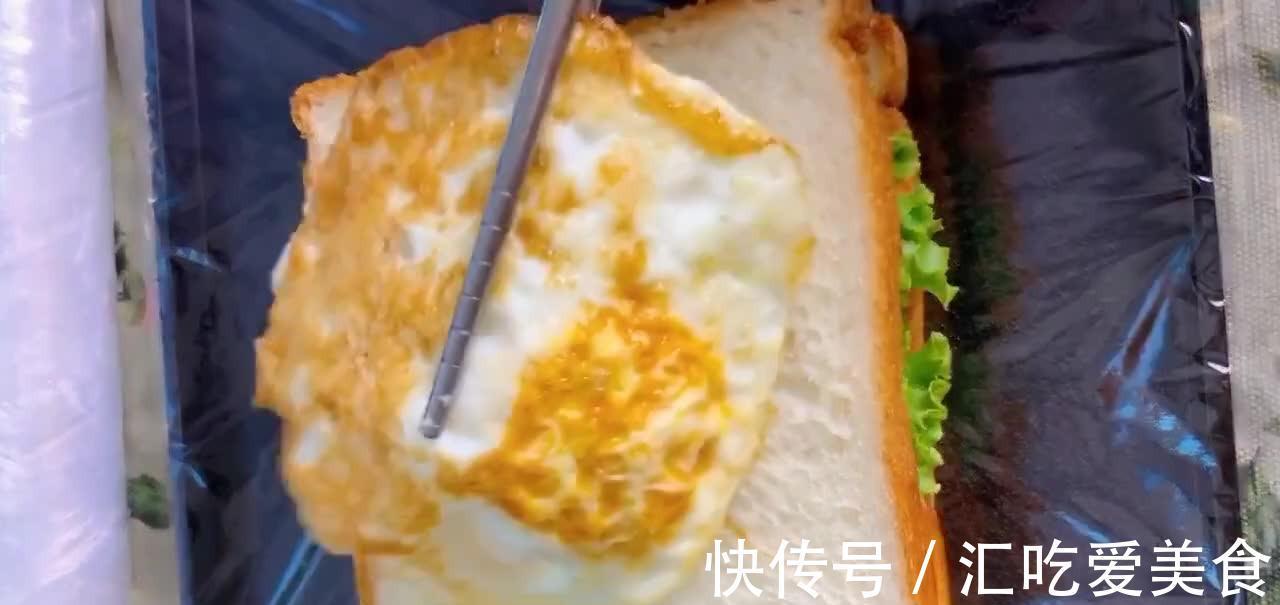 中式三明治的做法,食材搭配丰富营养价值高,早餐值得一试!