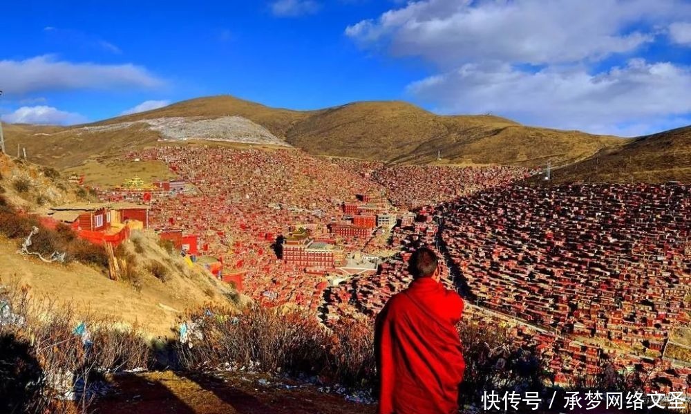 泰国|【全球FUN享】色达的昼与夜,转山转水转佛塔