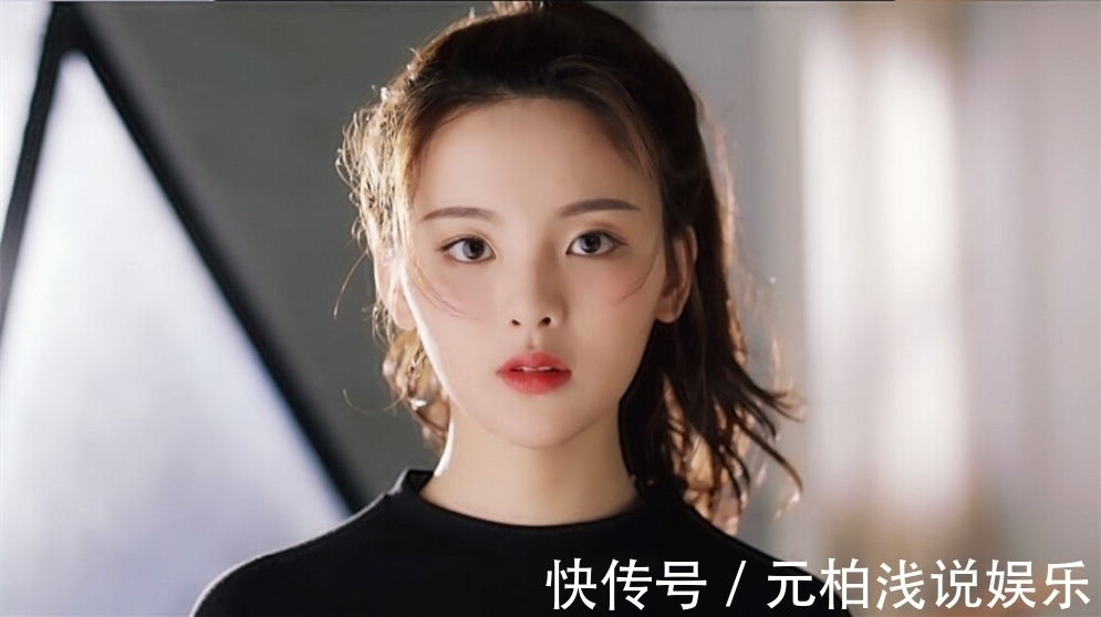 大长腿|拥有漫画脸是什么体验?程潇好惊艳,杨超越被赞“会呼吸的芭比”