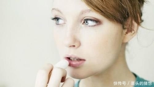 女生|女生有这5个习惯，会让嘴唇变丑尤其第2个，不改掉难提升颜值