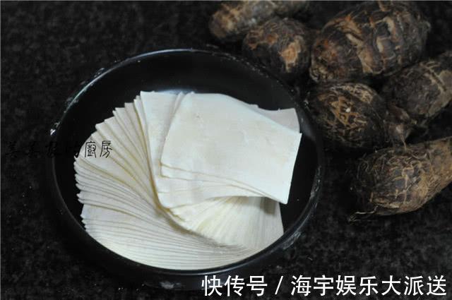 早餐别吃油条了，教你懒人做法，2块钱馄饨皮就搞定，比油条更香