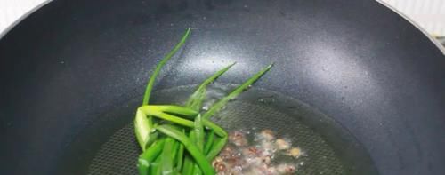  面粉|以后早餐就吃这个饼，又酥又香咬一口满嘴香，每次做了都嫌少