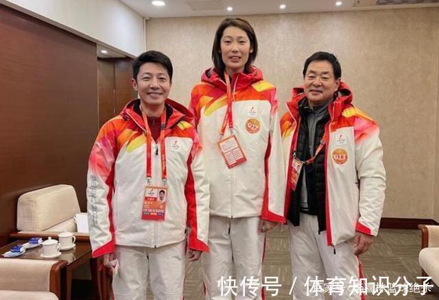 中国男排|女排冠军少帅接班蔡斌!朱婷变瘦了:小撒合影1米98婷队变娇小