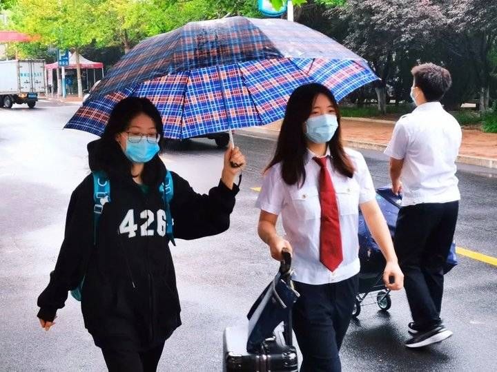 新生|天青色等烟雨，而我在等你！滨州学院迎来2021级省外新生