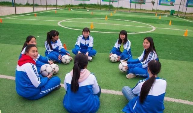 营养物质|正处于初中的男孩子,个头也会猛长,家长别错过最佳发育阶段