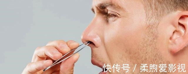 鼻腔|男性的鼻毛“窜”出来,是何原因?鼻毛旺盛意味着什么?能拔吗?