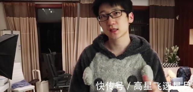 up主|同样都是从动漫解说转为真人出镜,为何lex被骂,泛式疯狂吸粉