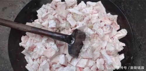 熬猪油,只放盐就是大错特错,加它猪油又白又香,放1年都不会坏