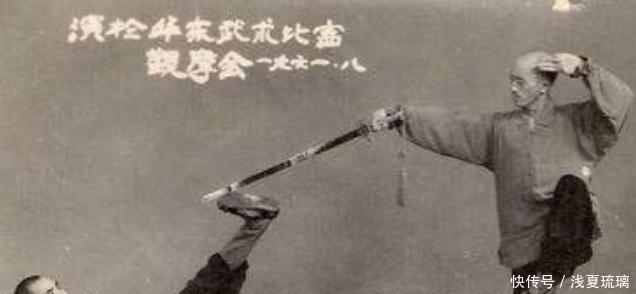 海灯法师77岁高龄,二指禅倒立,专家质疑造假,徒弟无奈说出真相