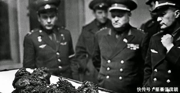 宇航员 最惨烈航天悲剧,高层压力下强行发射,返回舱崩裂只剩下几块骸骨