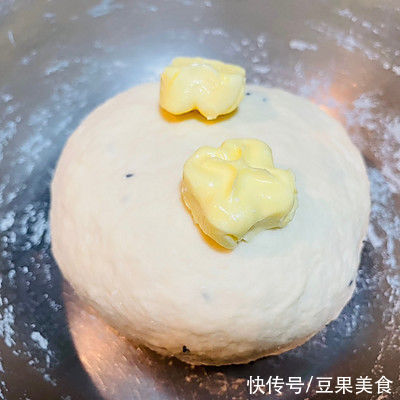 #金龙鱼精英100%烘焙大师赛-爱好组-高筋#芝士椰蓉面包