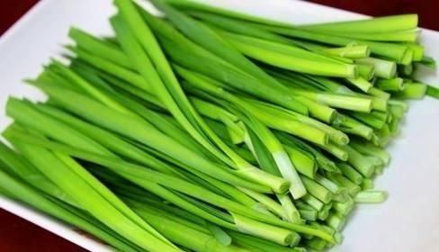 记得|韭菜不能与此物一起食用,却有很多人还不清楚,记得告诉身边人